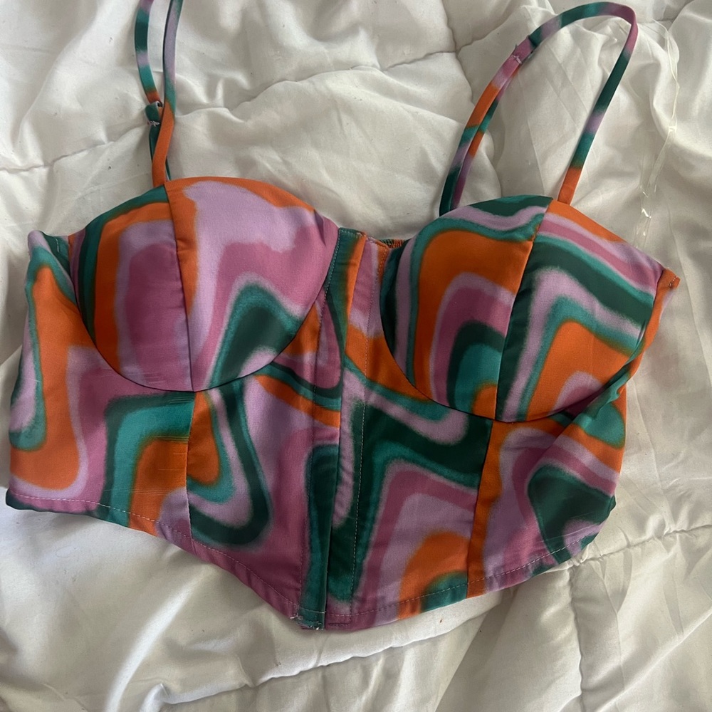 never worn crop top